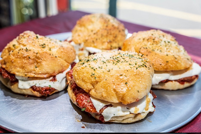 Mama's Pizza food photos